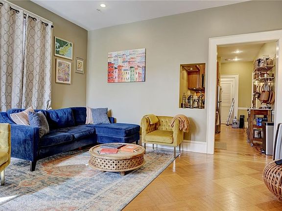 3rd image of 1447 Westminster St APT 1A