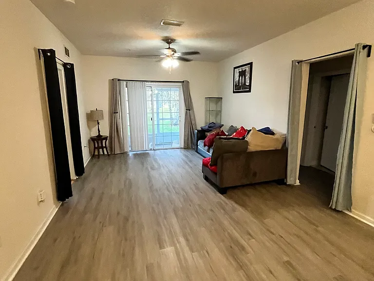 Key Lime Dr — Photo 1