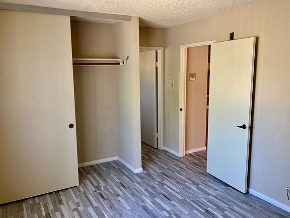 5th image of 4036 Louisiana St #13