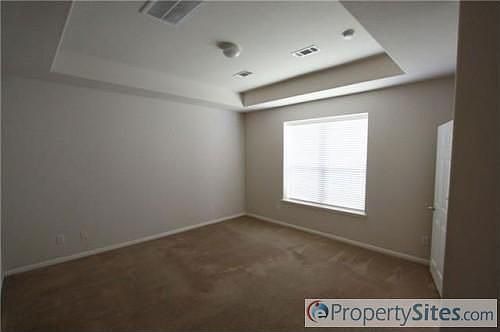 4th image of 10529 Eagle Rock Ct