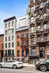 121 West 15th Street in Chelsea