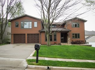 550 Heritage Dr, Dubuque, IA 52003