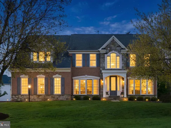 22475 Forest Manor Dr, Ashburn, VA 20148