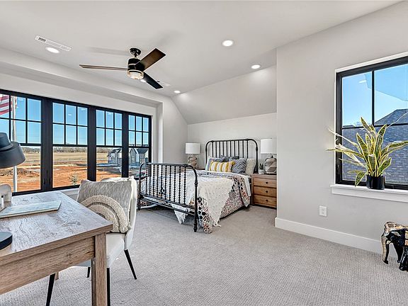 4th image of 3503 Awakening Ave