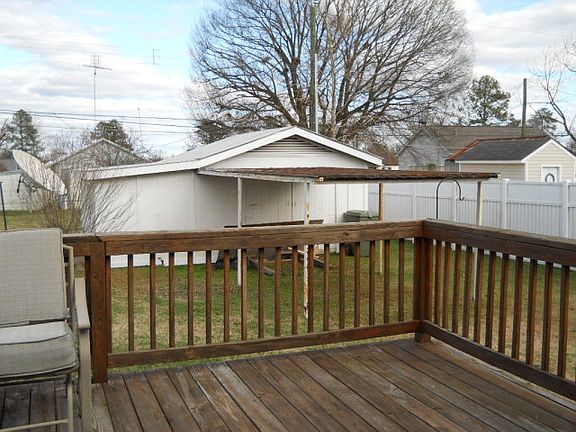 5th image of 1302 Pruden St