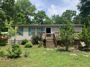 2807 Hall Dr, Centerville, TN 37033