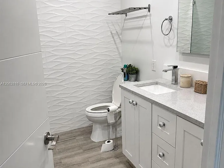 4926 SW 32nd Ave #136 — Photo 13