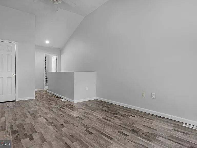 106 S Regester St — Photo 16