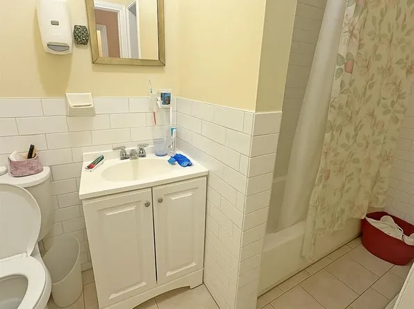 693 Georgia Avenue image 13 of 31