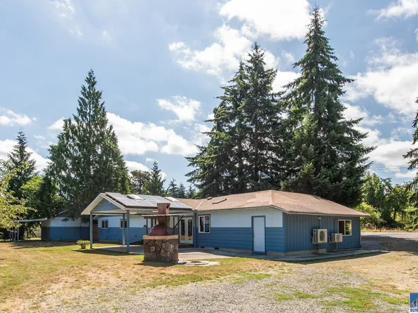 3251 Woodcock Rd, Sequim, WA 98382