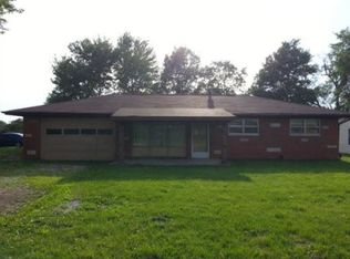 207 Bernard Dr, Belleville, IL 62223