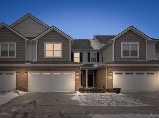 8832 Pioneer St, Washington, MI 48094