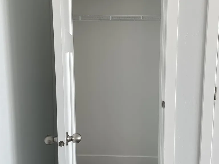 302 W 435 N #1-R-302 — Photo 19