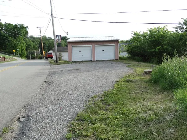 100 Beallsville Rd, Bentleyville, PA 15314