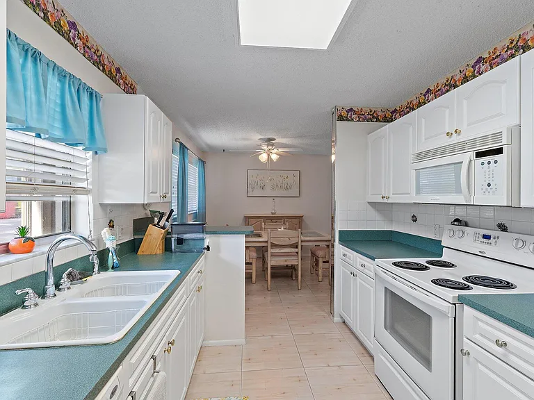 14 Lake Vista Trl #101 — Photo 12