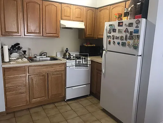 Rented by Highline Residential | media 10