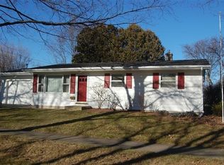 5102 Manor Dr, Madison, WI 53713