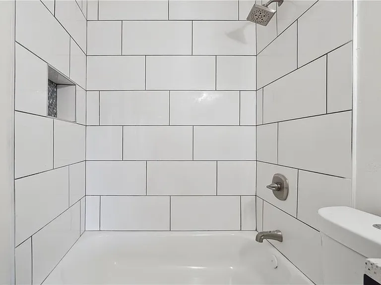 324 Brooks Ave #B — Photo 21
