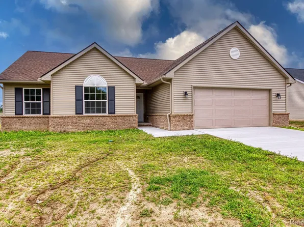 80299 Belle River Rd, Memphis, MI 48041