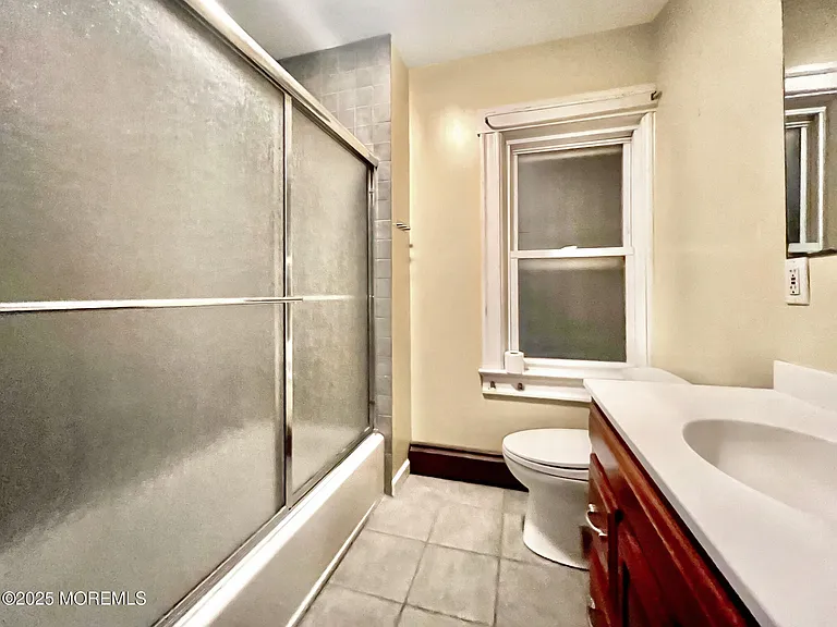 208 14th Ave #W — Photo 17