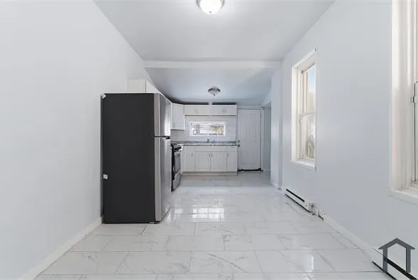 862 E Cornwall St — Photo 16