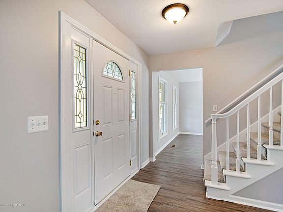 4th image of 365 Shoesmith Rd