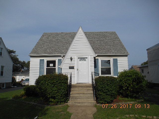 1st image of 16240 Prairie Ave