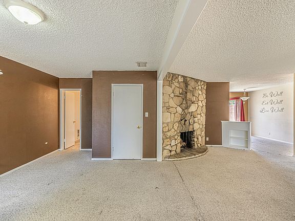 5th image of 1038 W Avenue J5