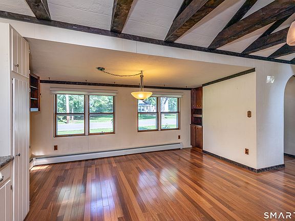 4th image of 88 Sharon Valley Road