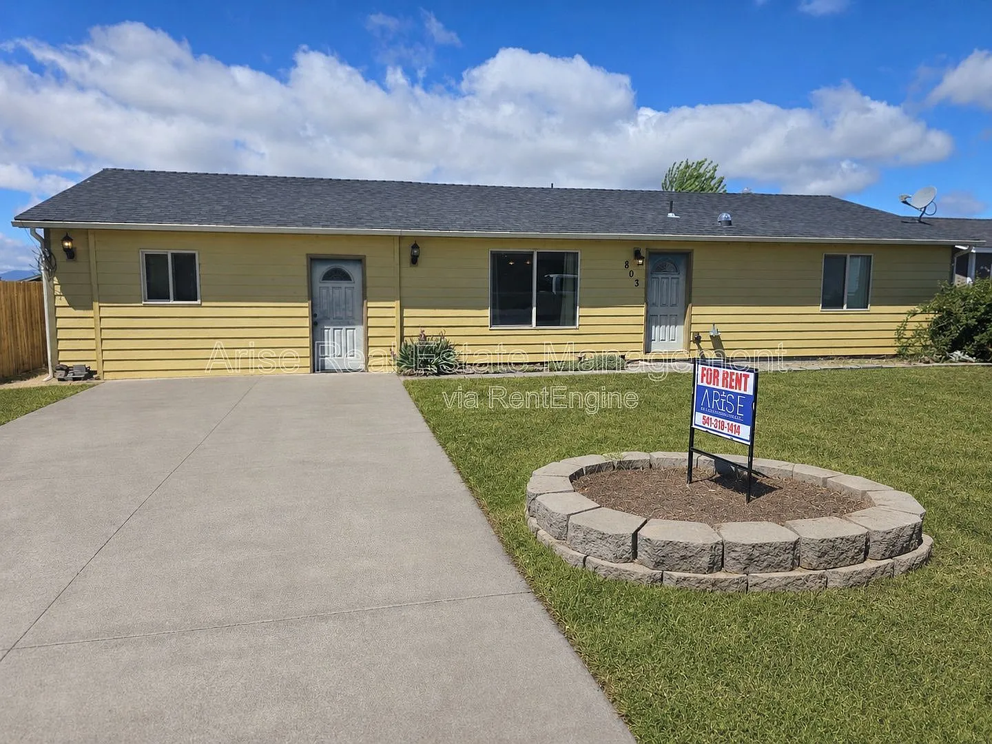 3 bed, 2.0 bath, 1444 sqft, $2,250 — Photo 3