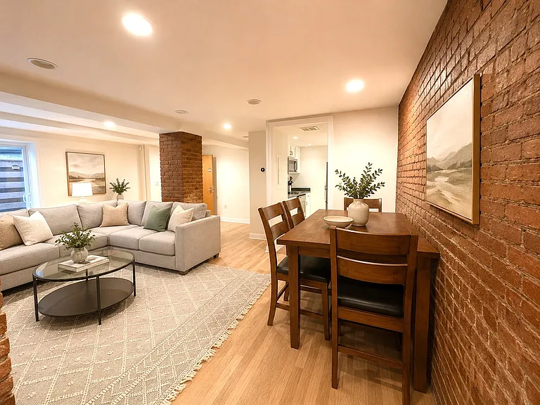 103 Gainsborough St #5 — Photo 5