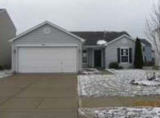8379 S Paddleboat Ln #L, Pendleton, IN 46064