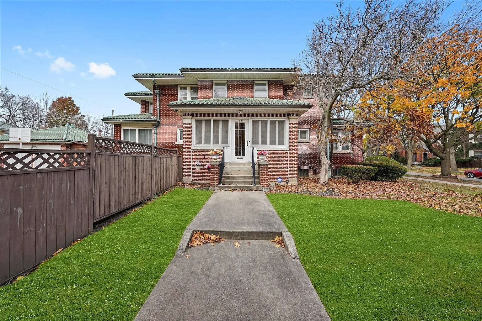 10456 S Hamilton Ave photo 1