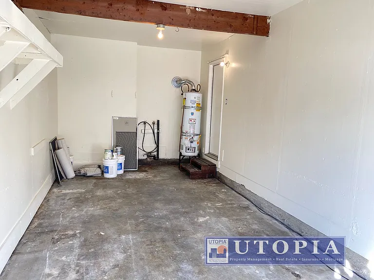 SCZ T 318 Laurel Street — Photo 17