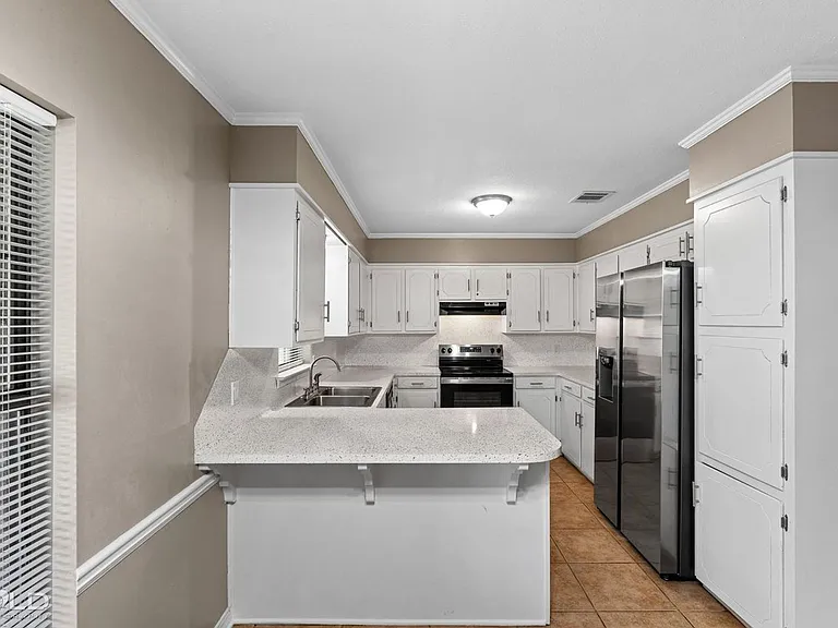 2542 Spruce Dr — Photo 22