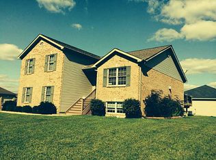 907 Shaftsbury Rd, Troy, OH
