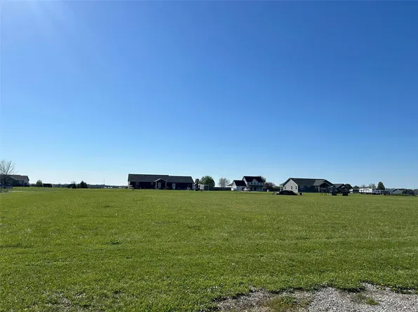 13259 Pipeline Rd, Carlyle, IL 62231