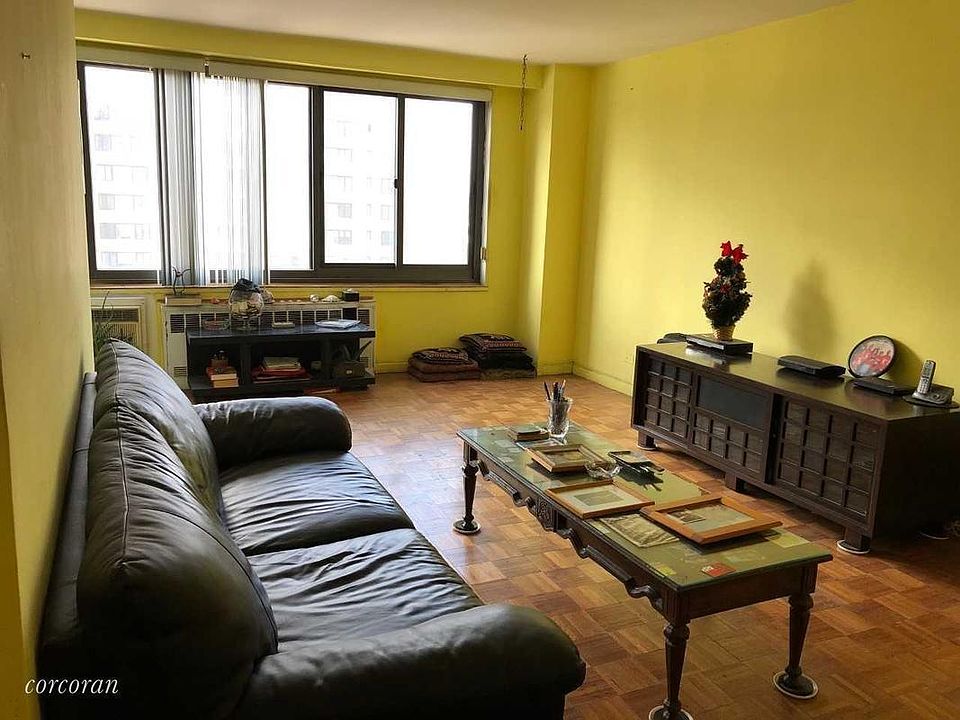 2nd image of 195 Willoughby Ave APT 918