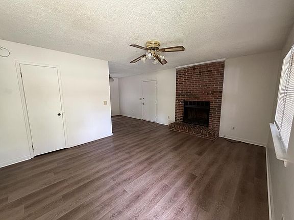 2nd image of 3304 Granberry Dr