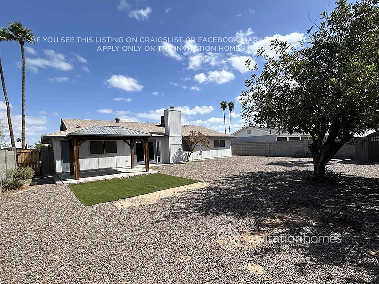 5433 W Altadena Ave — Photo 16