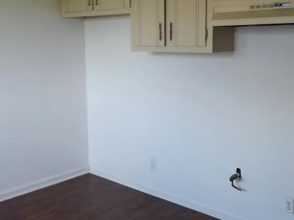 2550 Hamilton St SW, Warren, OH 44485