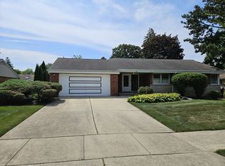 389 Austin Ave, Park Ridge, IL 60068