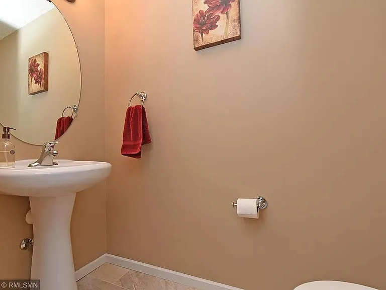 10866 Kingsfield Ln — Photo 11