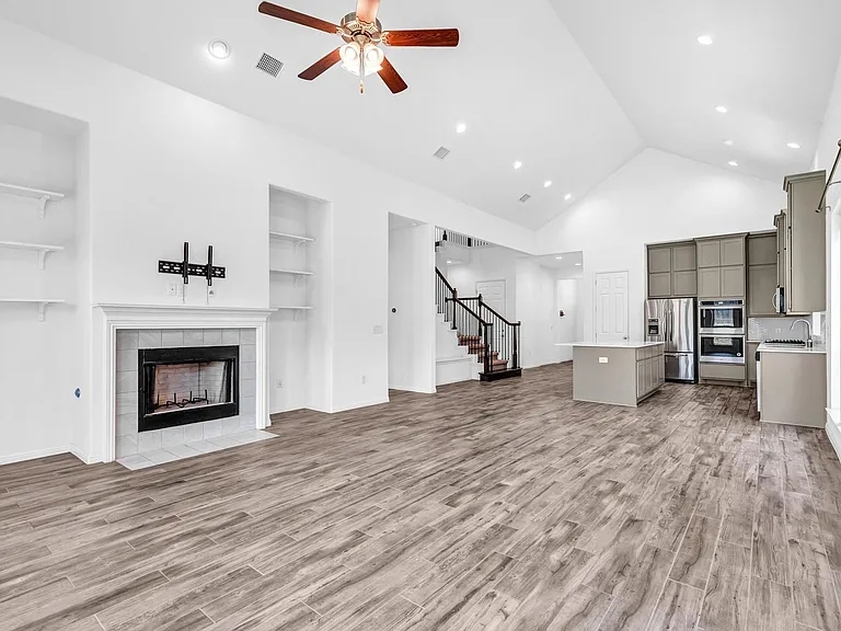 2907 Zelma Dr — Photo 13