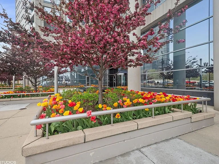 600 N Lake Shore Dr #3210 — Photo 4