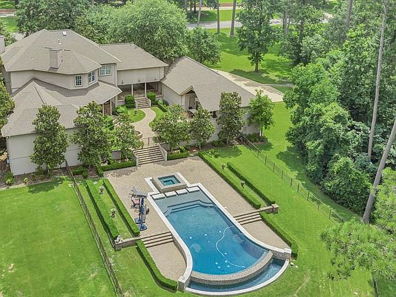 5th image of 38 Waterford Dr