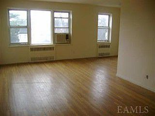 2nd image of 25 Sunnyside Dr APT 5D