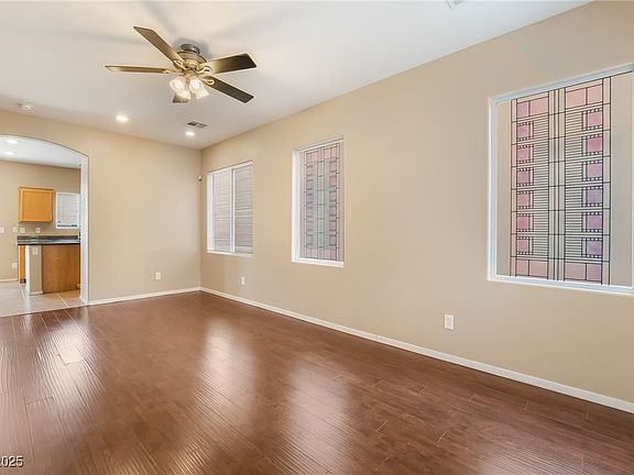 4th image of 896 Sheerwater Ave