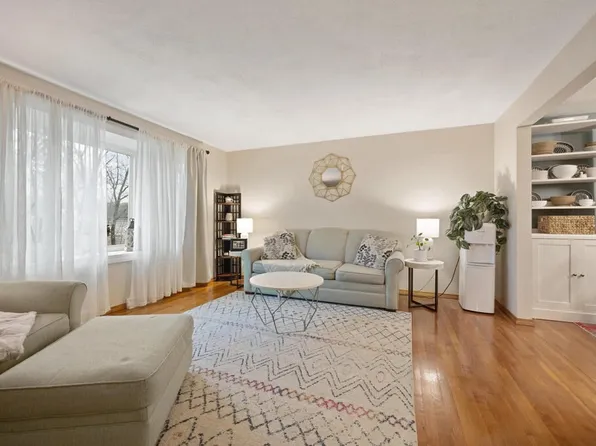 (undisclosed Address), Woburn, MA 01801