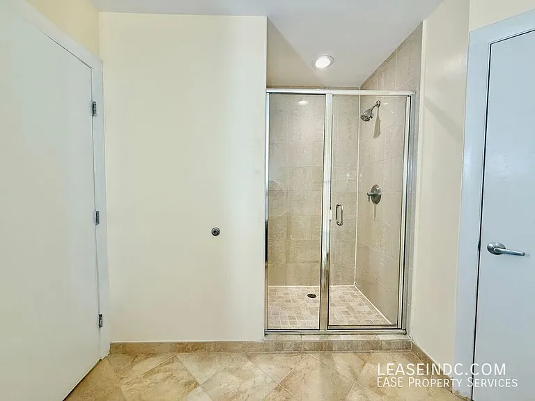 811 4th St NW #1217 — Photo 16